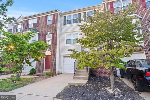 546 KALMIA SQUARE NE LEESBURG VA 20176