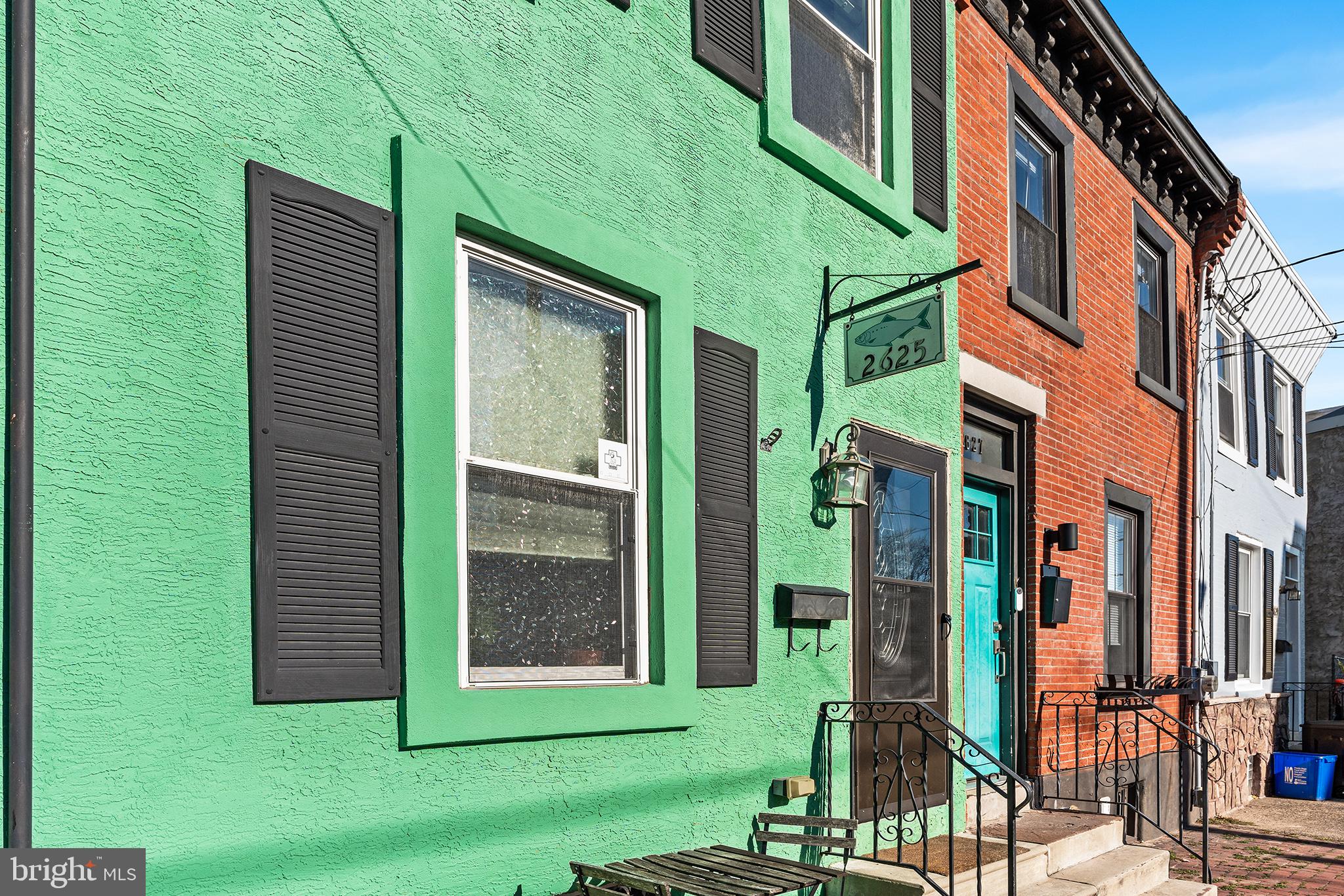 2625 E DAUPHIN STREET