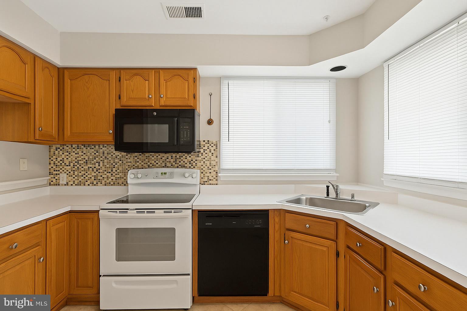 10802 ANTIGUA TERRACE