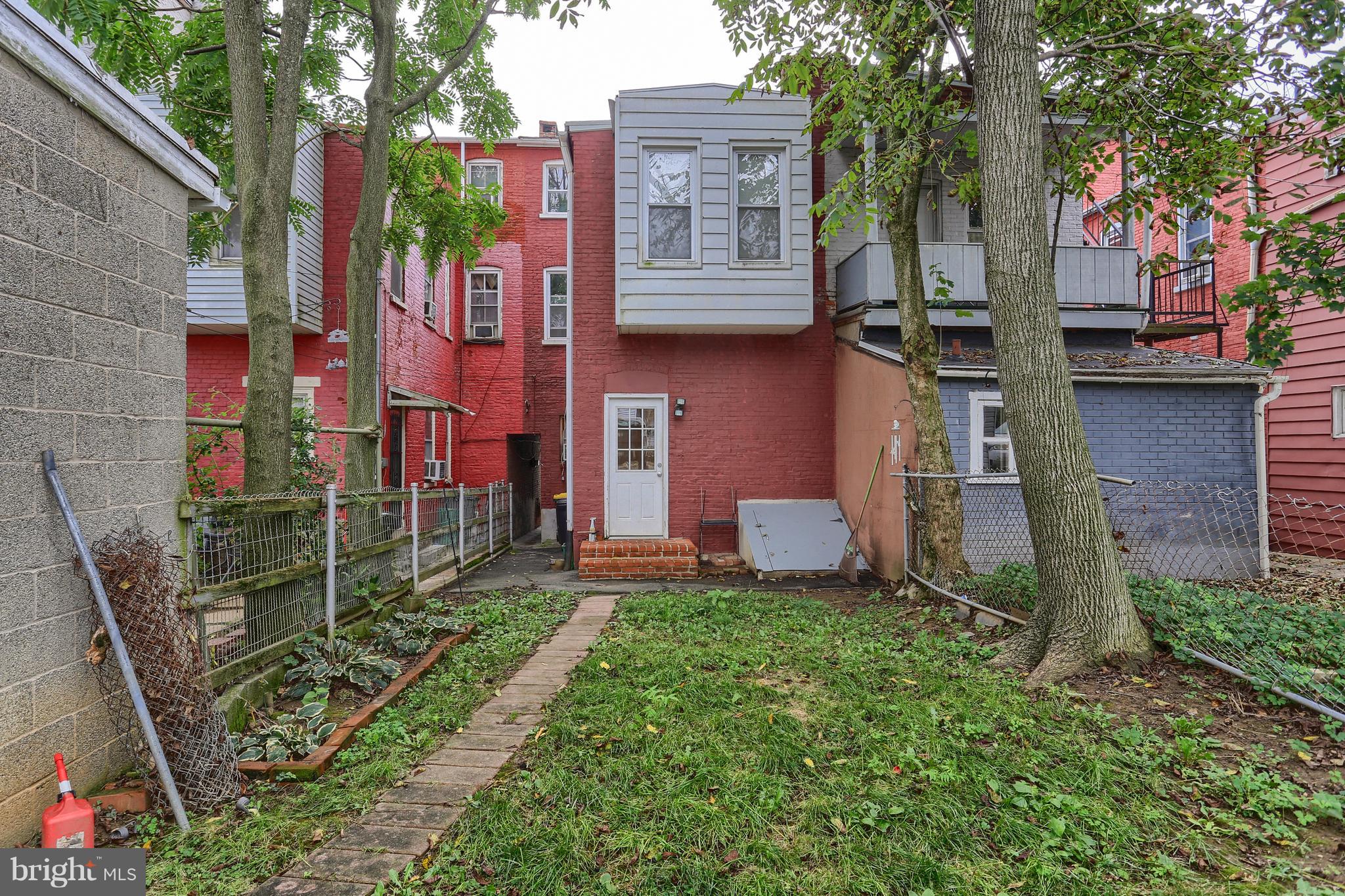 LANCASTER - Residential