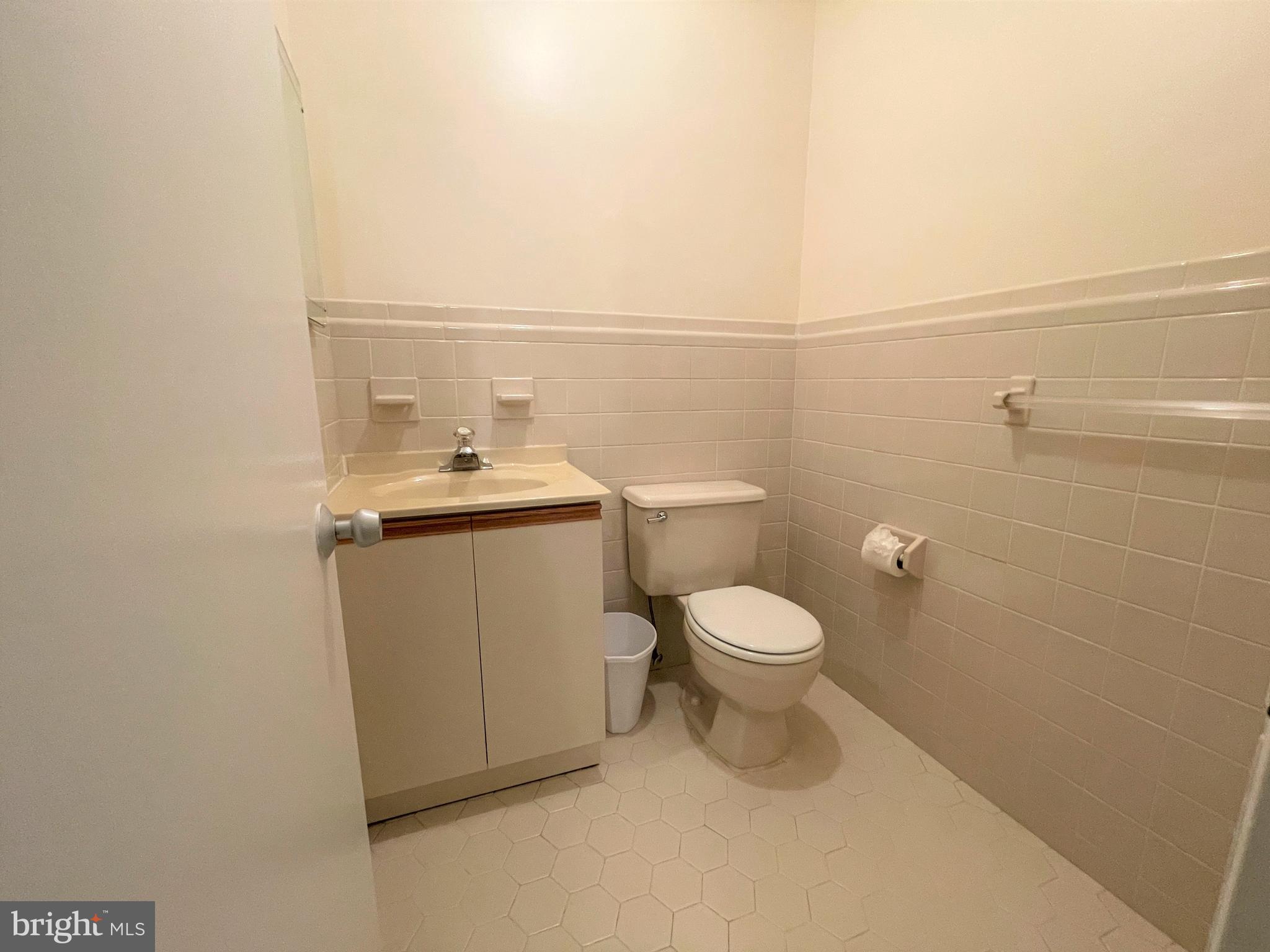 WATERFORD - Residential Lease