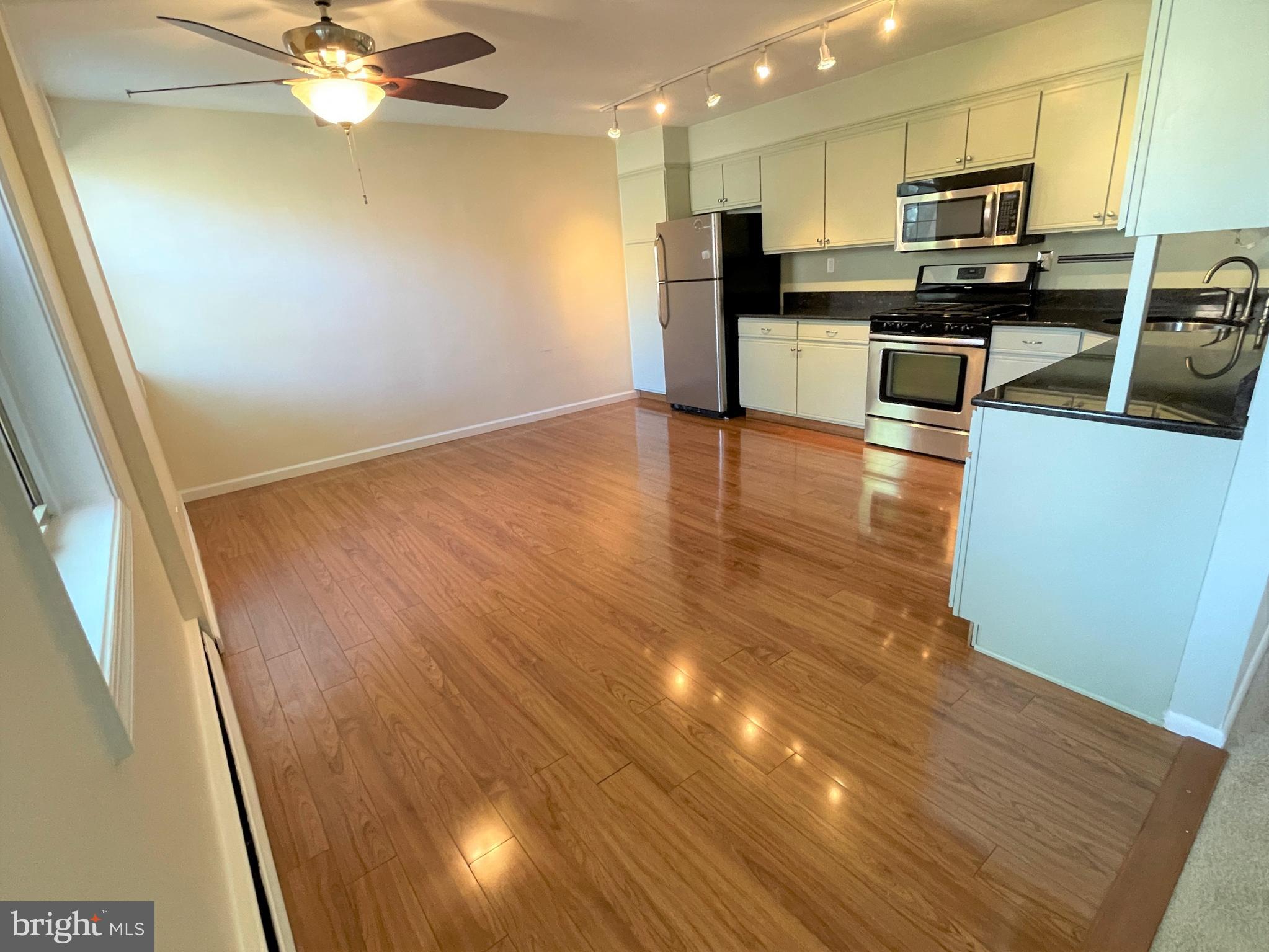 WATERFORD - Residential Lease