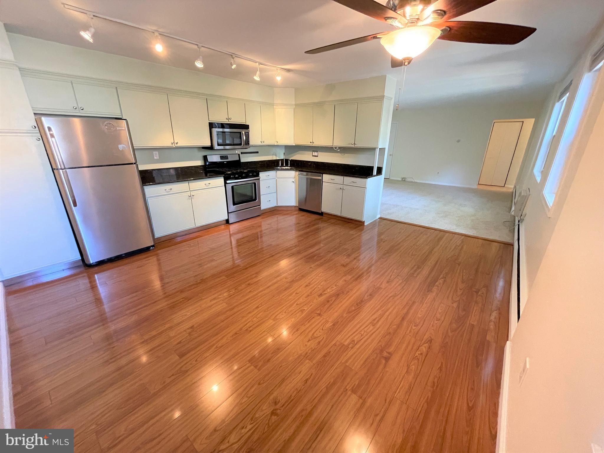 WATERFORD - Residential Lease