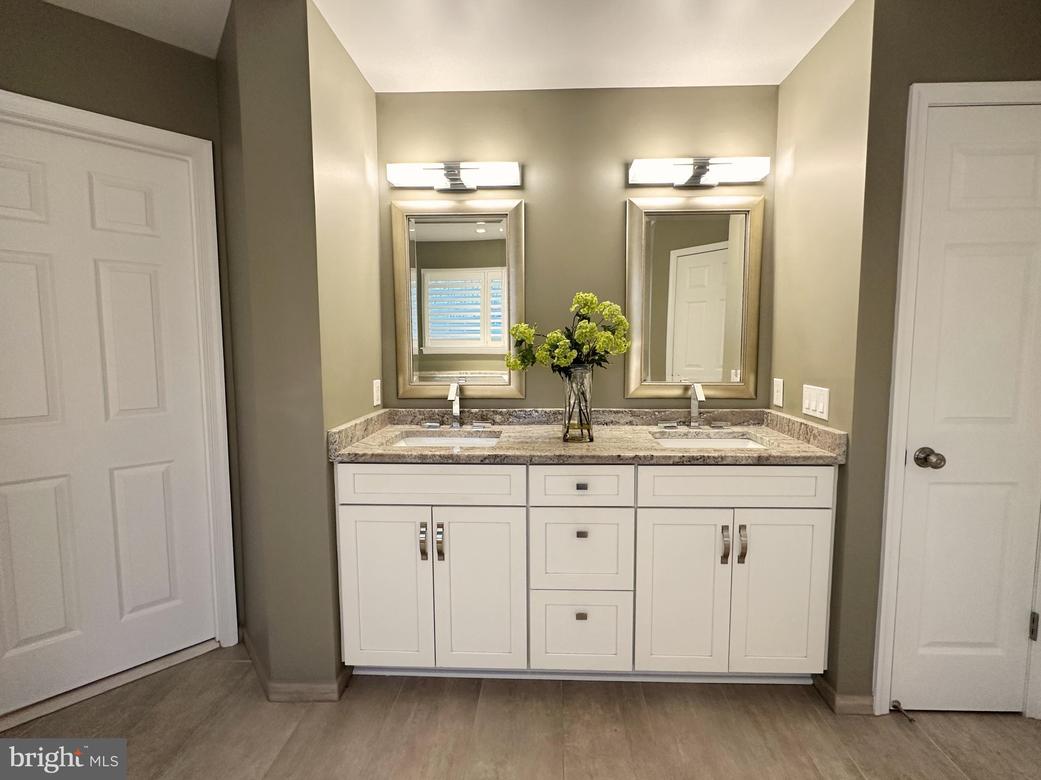 LINWOOD - Residential