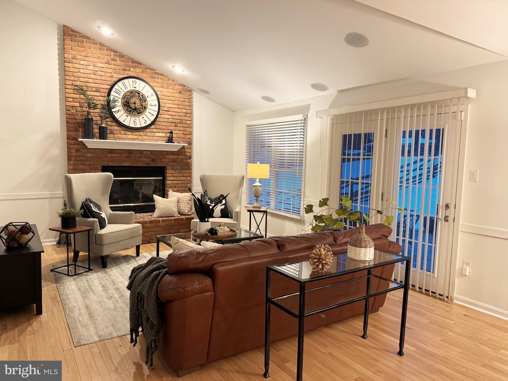 LINWOOD - Residential