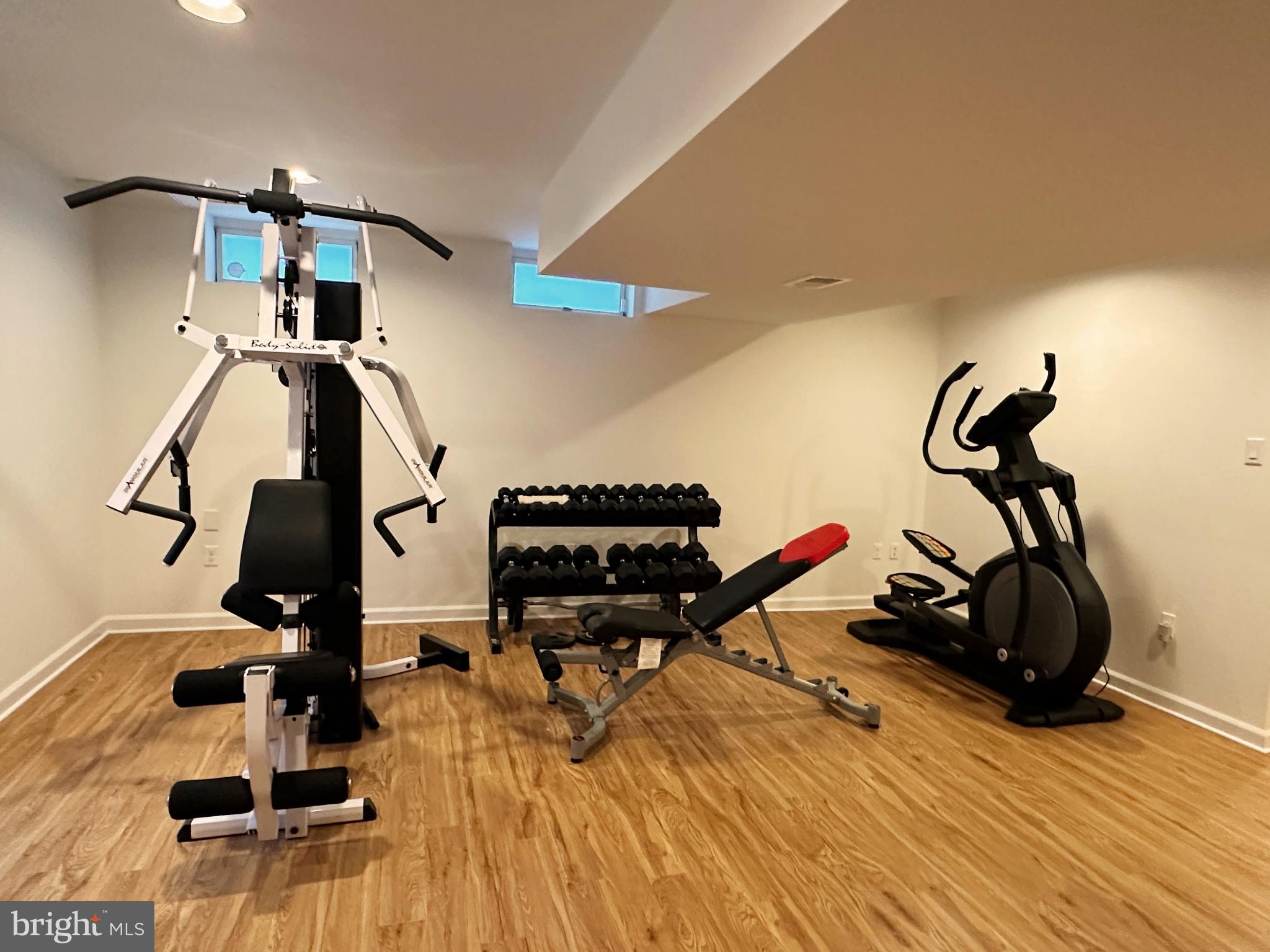 LINWOOD - Residential