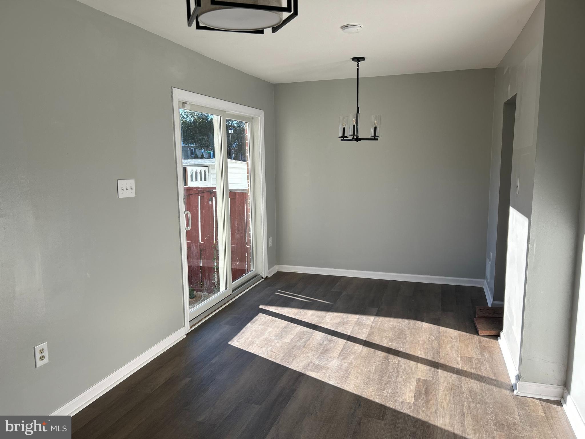 WILLIAMSTOWN - Residential