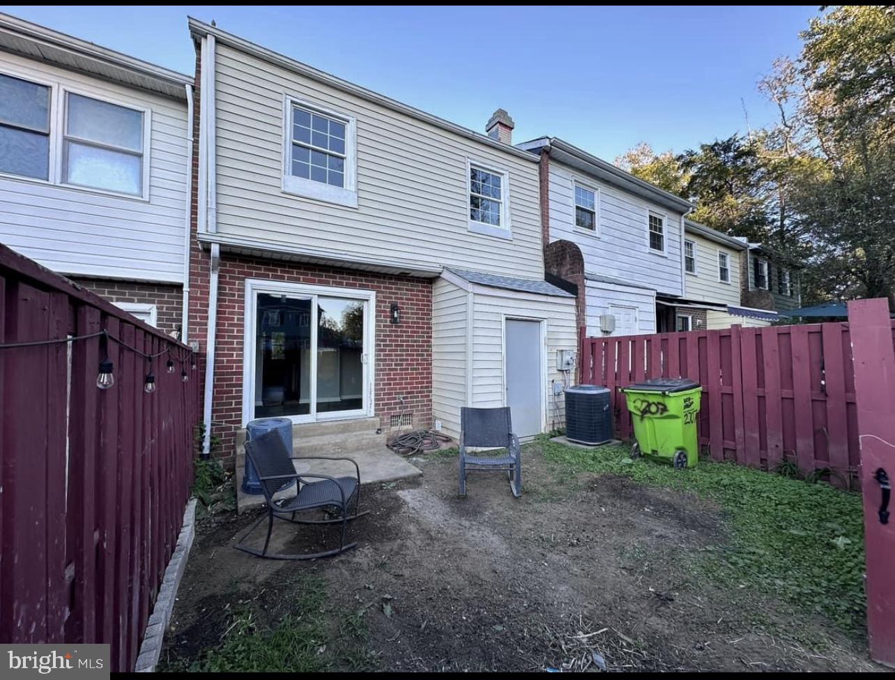 WILLIAMSTOWN - Residential