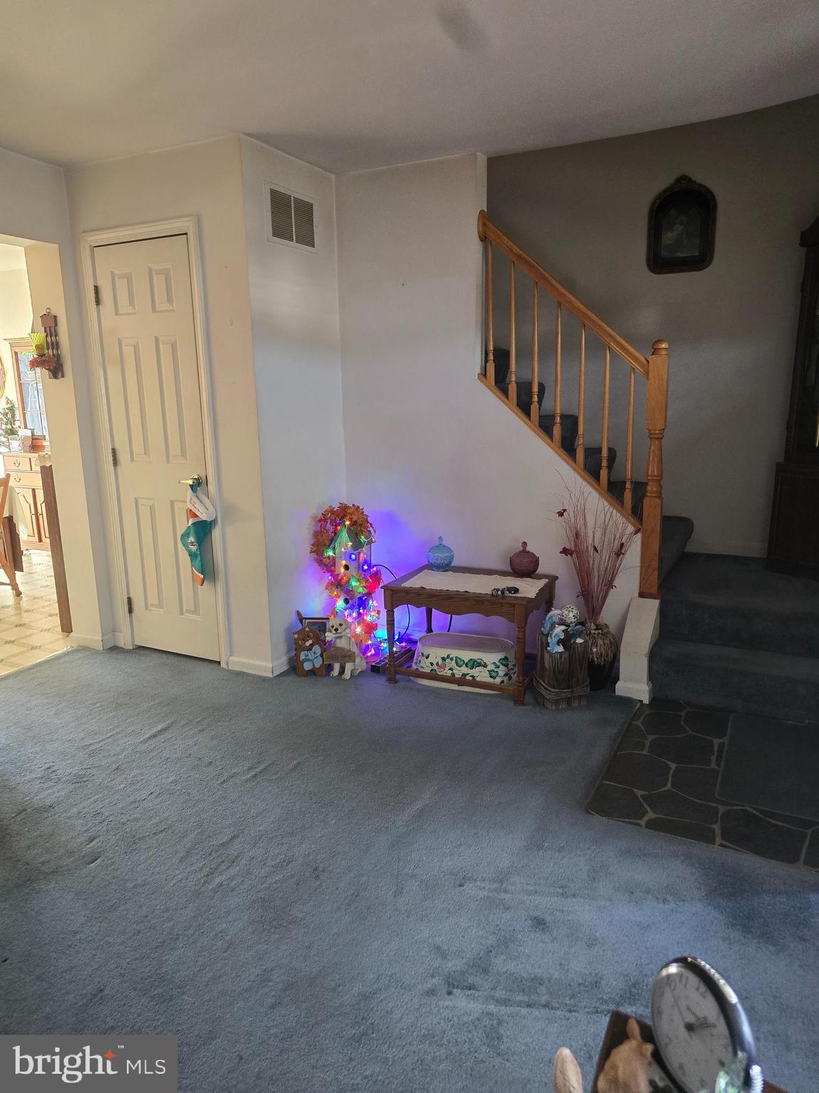 8815 KINGS ROAD
