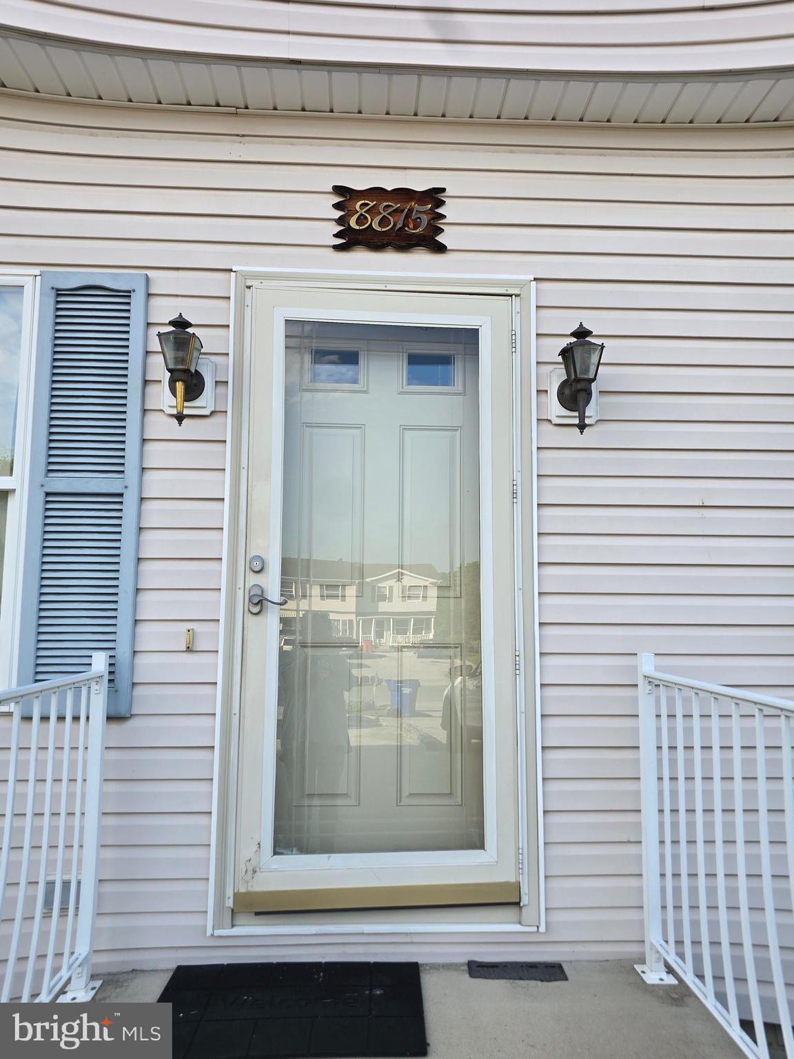8815 KINGS ROAD