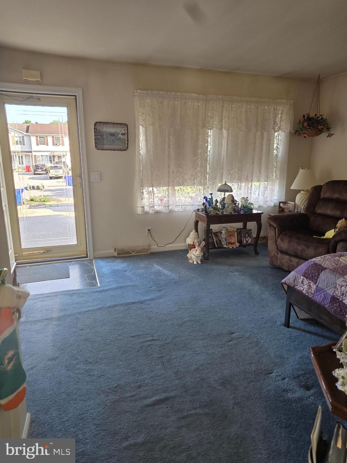 8815 KINGS ROAD
