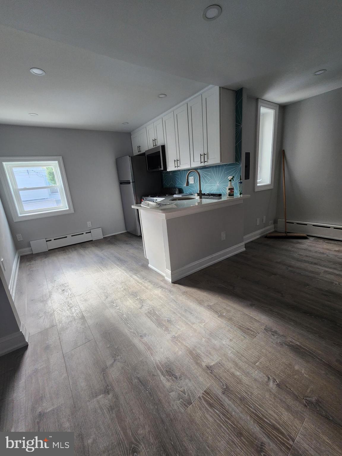 PHILADELPHIA (SOUTH) - Residential Lease