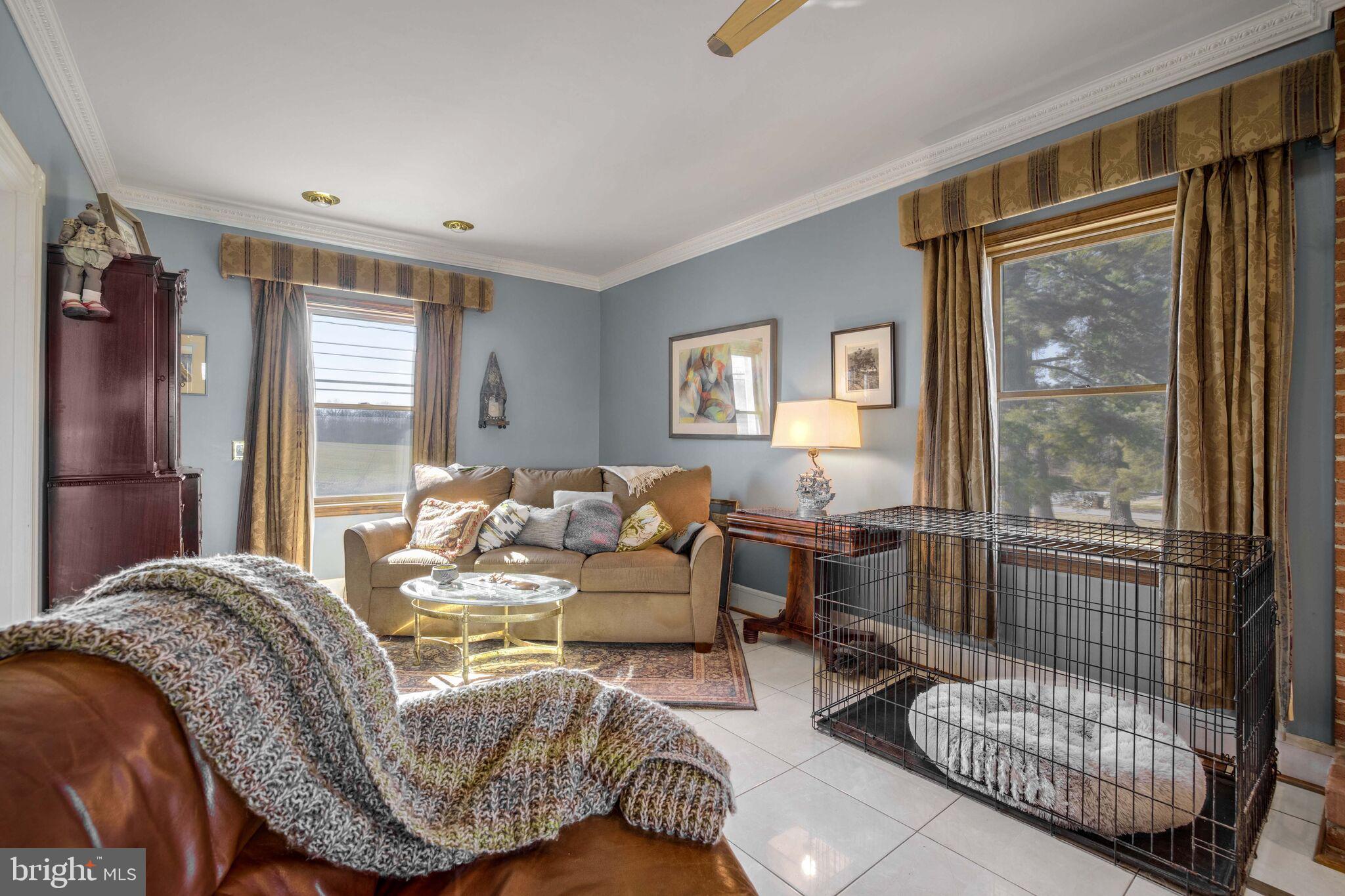 POOLESVILLE OUTSIDE - Residential