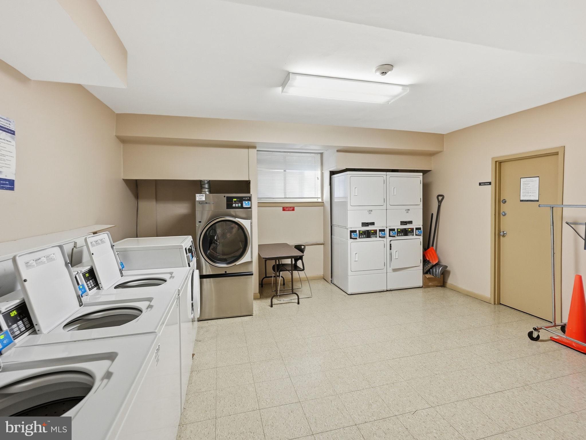 CARLYN PLACE - Residential