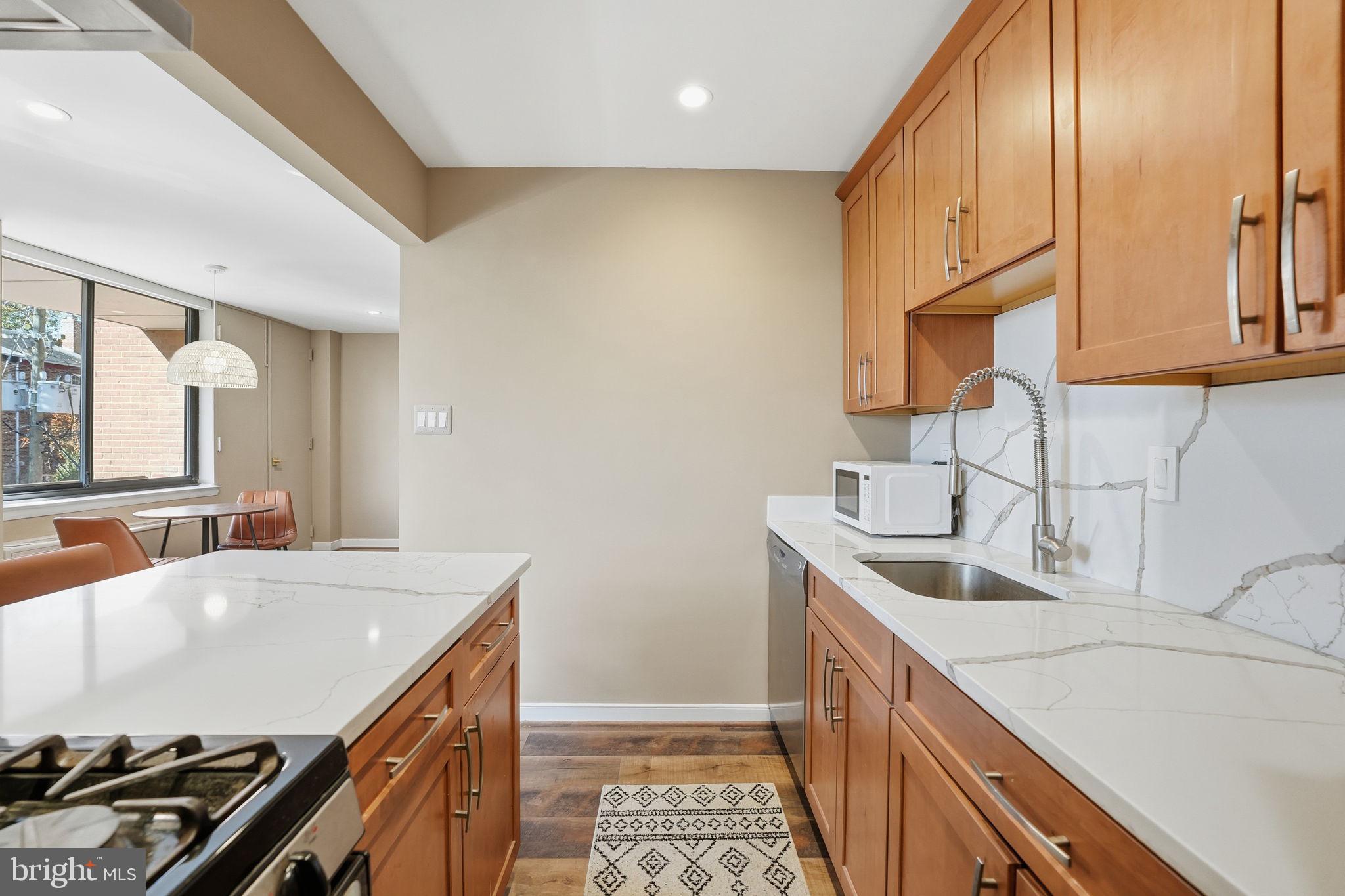 CARLYN PLACE - Residential