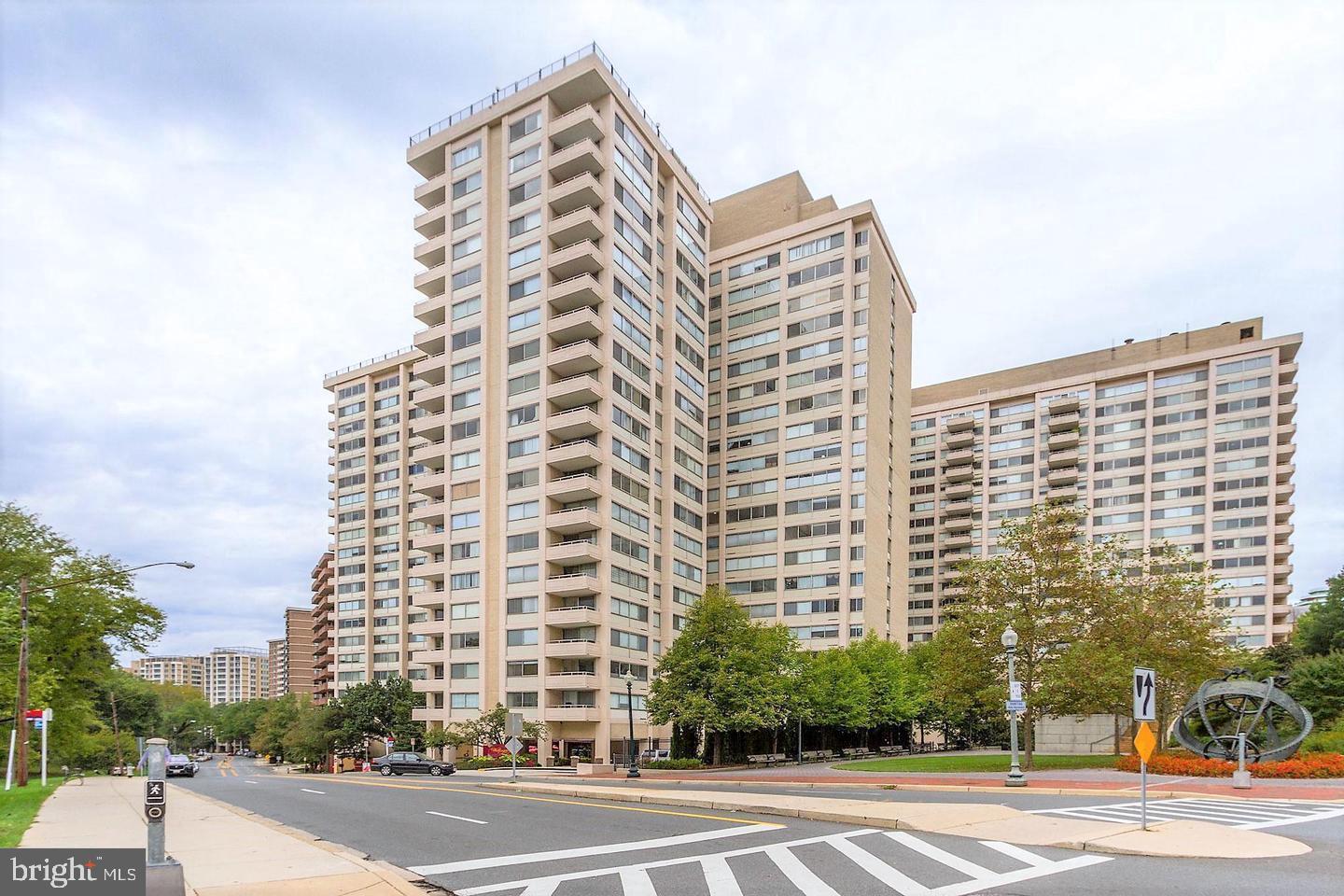 5500 FRIENDSHIP BOULEVARD 1121N