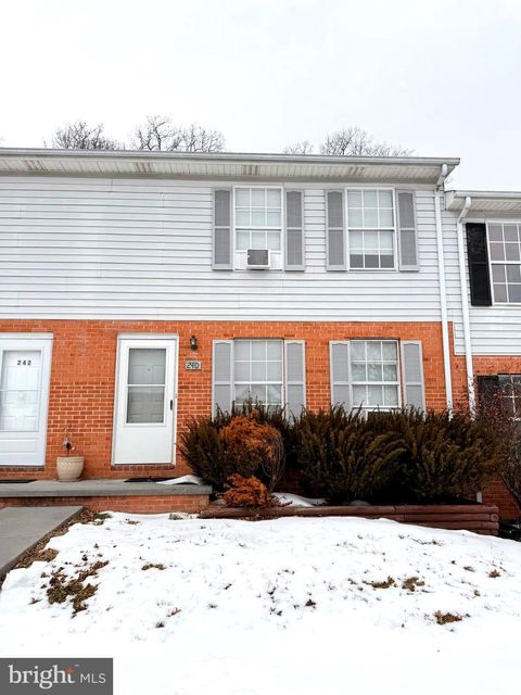 240 NOTTOWAY DRIVE STEPHENS CITY VA 22655