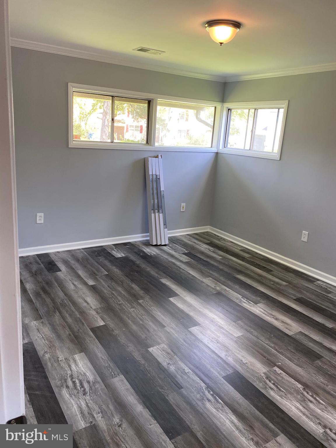 INDIAN CREEK - Residential Lease