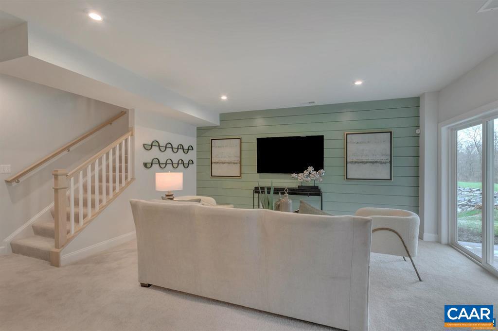 PLEASANT GREEN - Residential