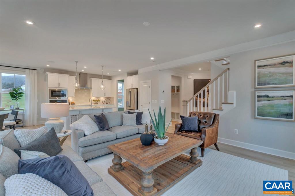 PLEASANT GREEN - Residential