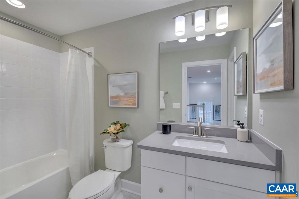 PLEASANT GREEN - Residential