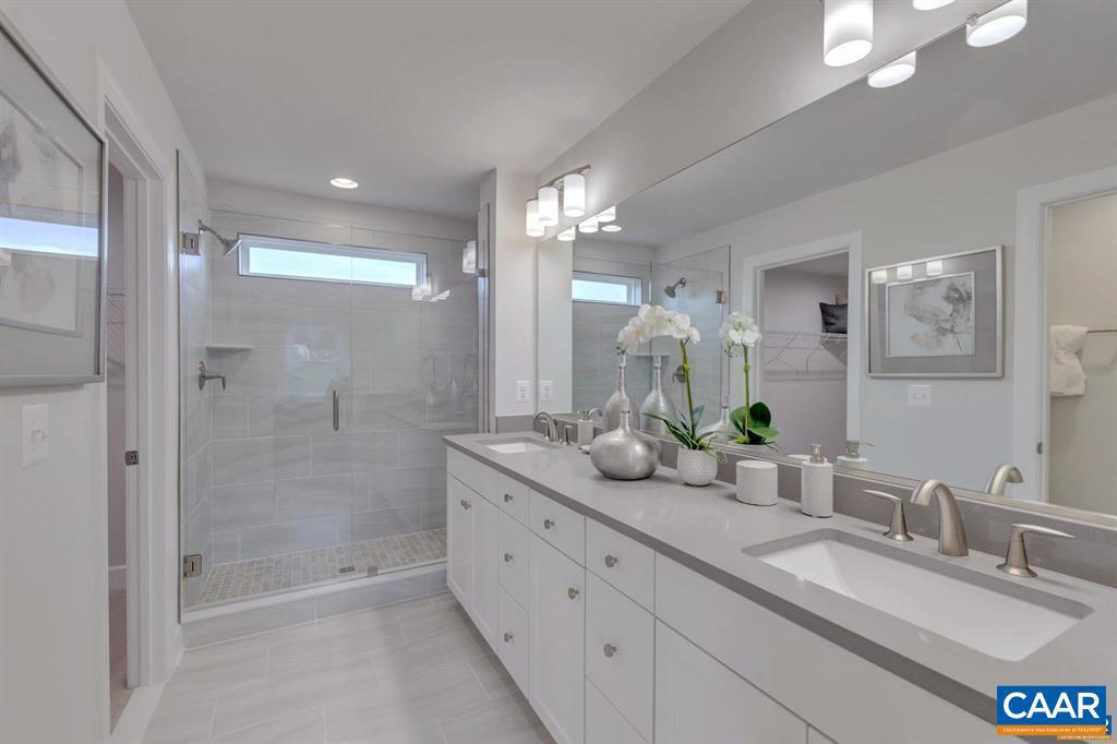 PLEASANT GREEN - Residential