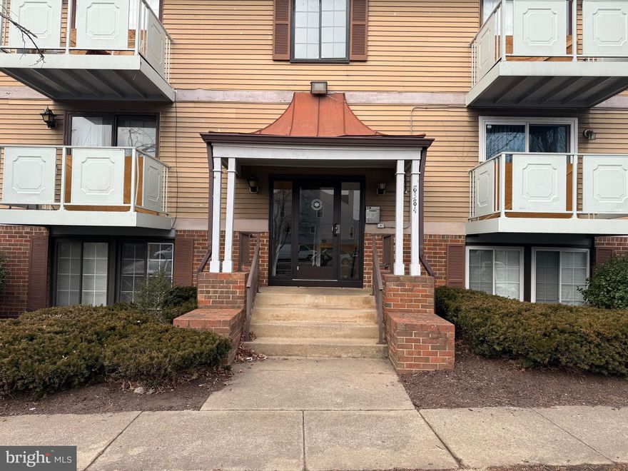 This 2-bedroom, 2-bath condominium presents a great opportunity for buyers looking to personalize and add value in a well-located Alexandria community. The unit offers a functional layout with spacious living areas and generously sized bedrooms, including a primary suite with a private full bath. The interior reflects an original, well-kept condition, providing the perfect canvas for updates to match today’s design trends. The former patio area is being removed and replaced with a Juliette-style railing, allowing for enhanced light and airflow while offering a clean, modern exterior look.
Conveniently located near shopping, dining, major commuter routes, and public transportation, this condo is ideal for buyers seeking value, investors, or those wanting to customize their next home.