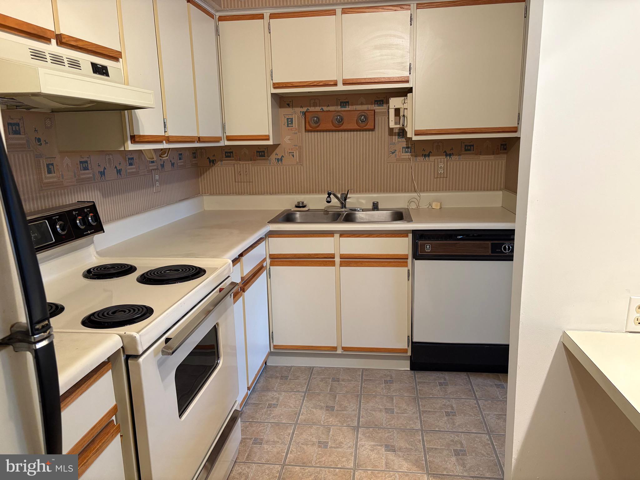 MOUNT VERNON LAKES - Residential