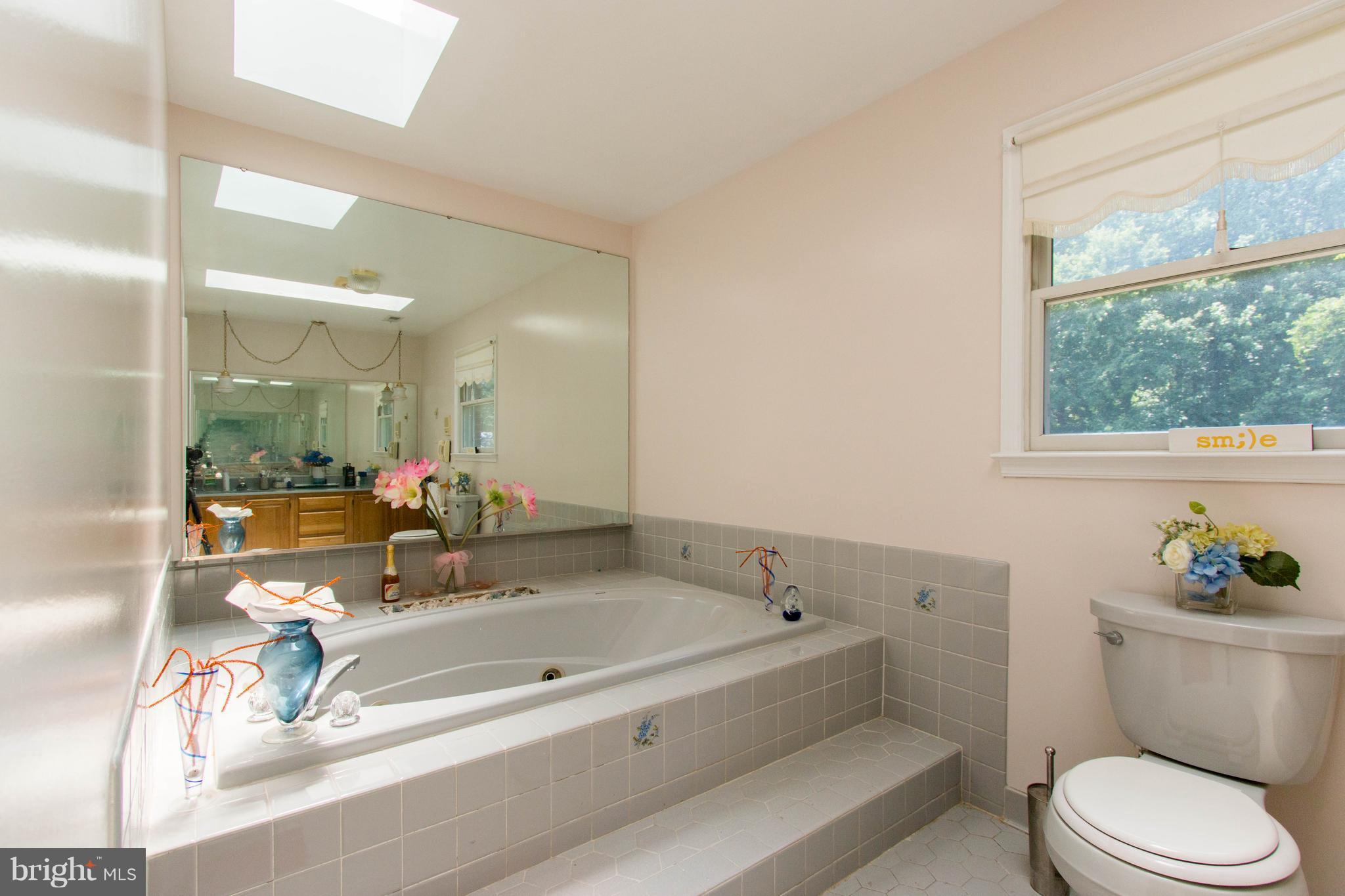 PARADISE ACRES - Residential