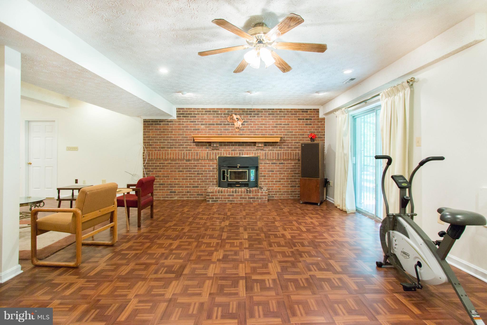 PARADISE ACRES - Residential