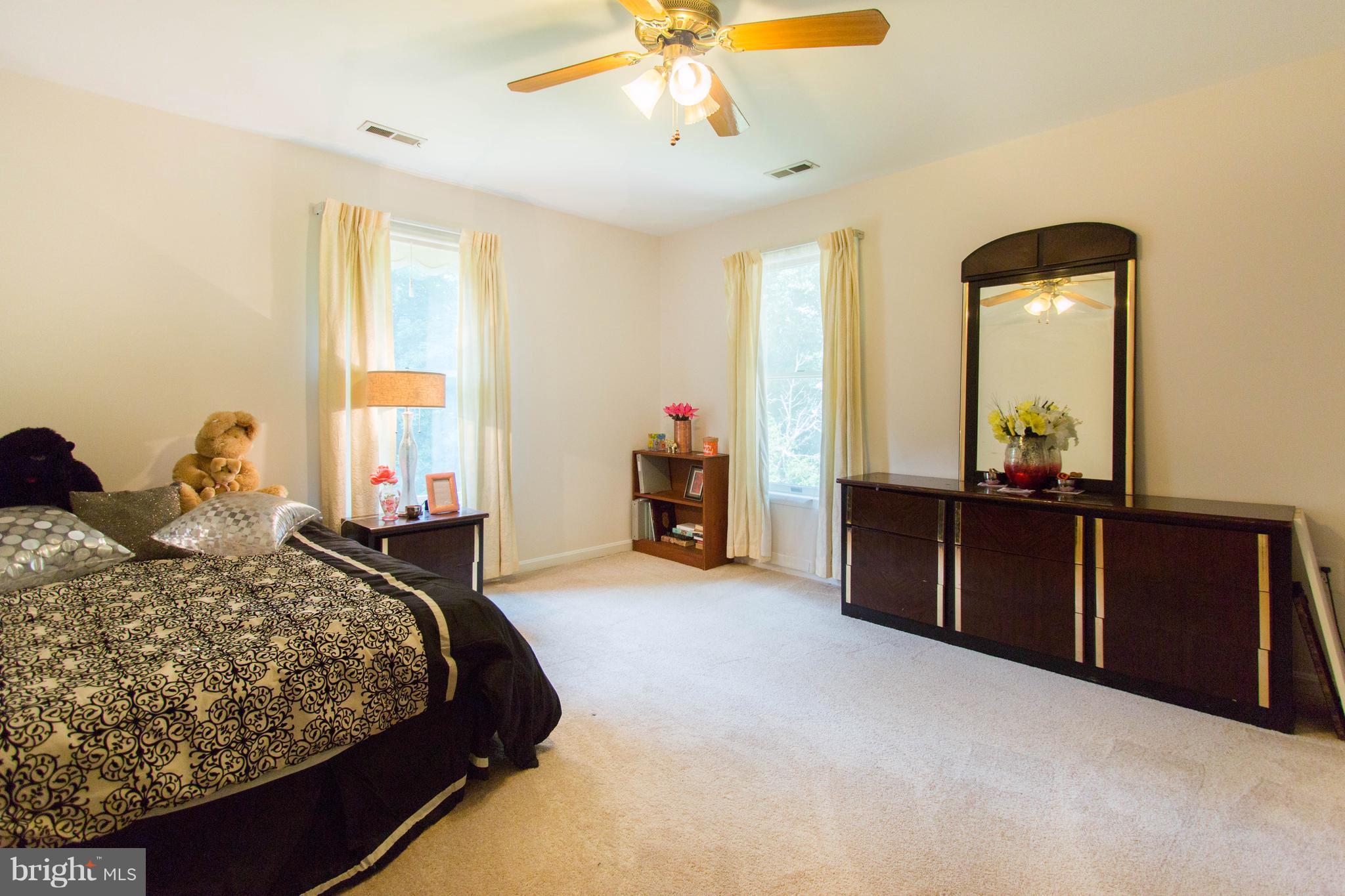 PARADISE ACRES - Residential