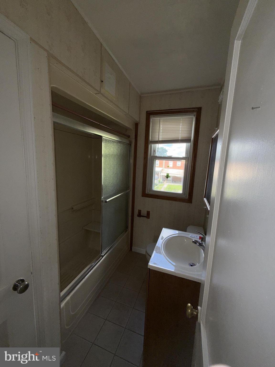 MIDDLESEX - Residential