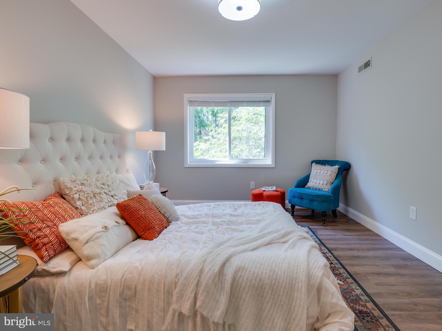 BOLLING BROOK - Residential