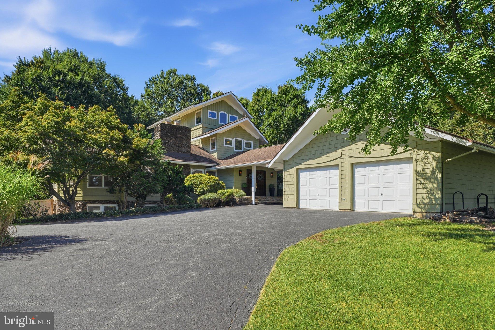 6303 WINPENNY DRIVE