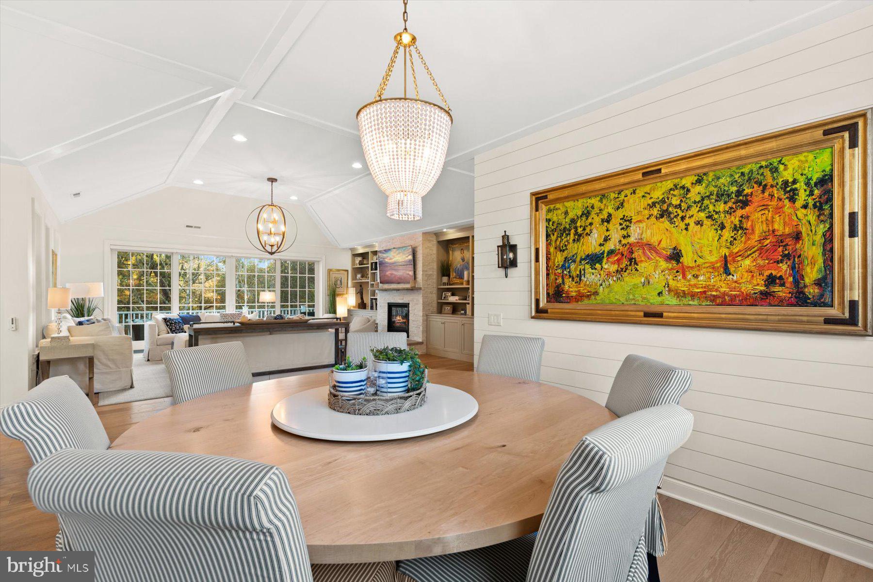 OCEAN BREEZES - Residential