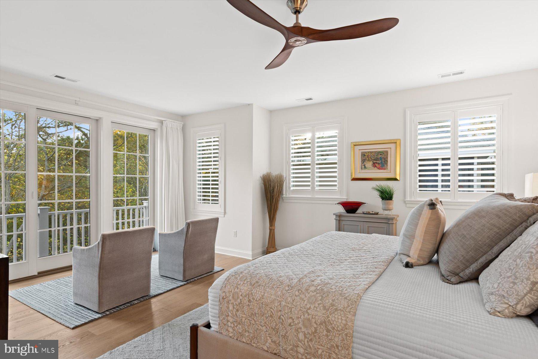 OCEAN BREEZES - Residential