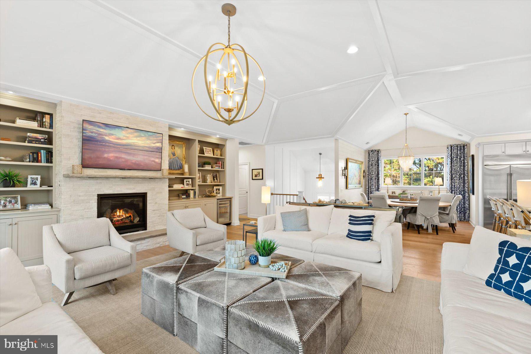 OCEAN BREEZES - Residential