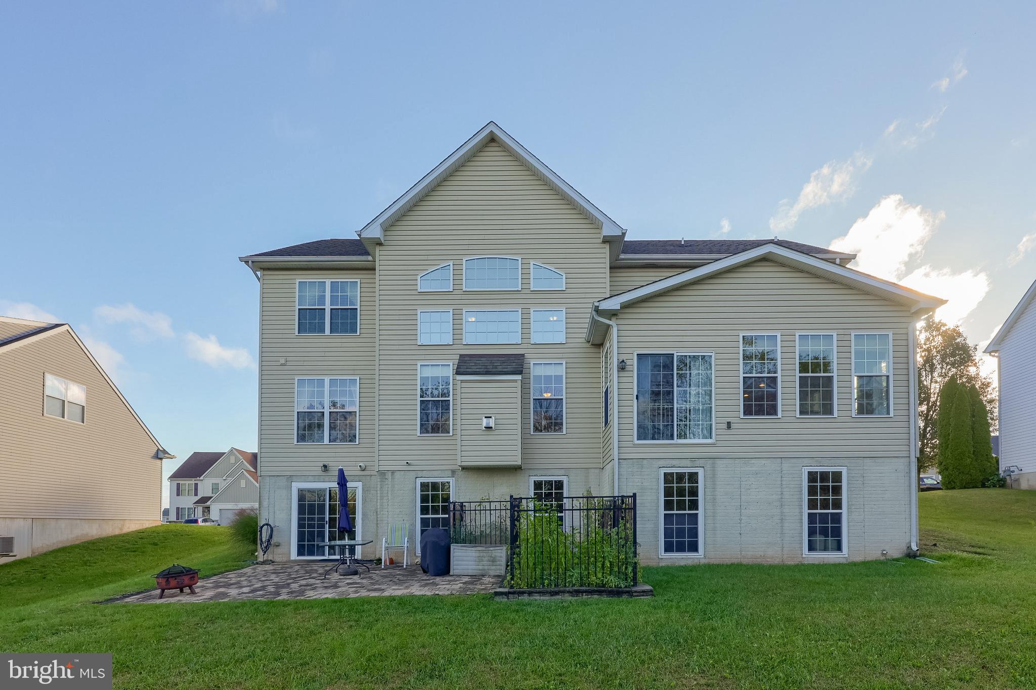 1636 FOUNTAIN ROCK DRIVE