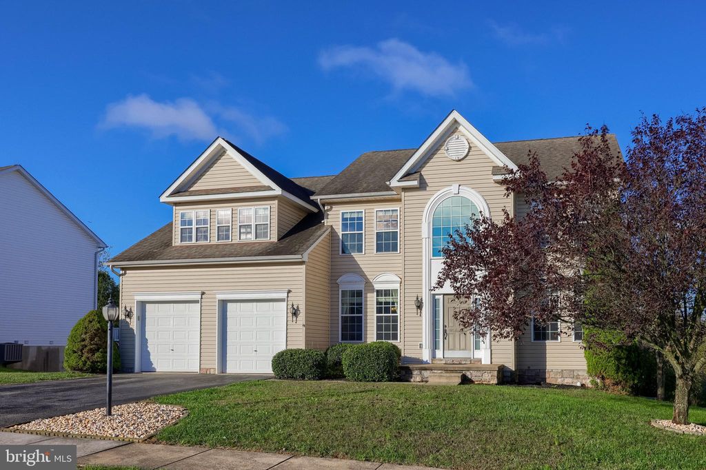 Photo of 1636 Fountain Rock Drive, DOVER, PA 17315 (MLS # PAYK2091644)