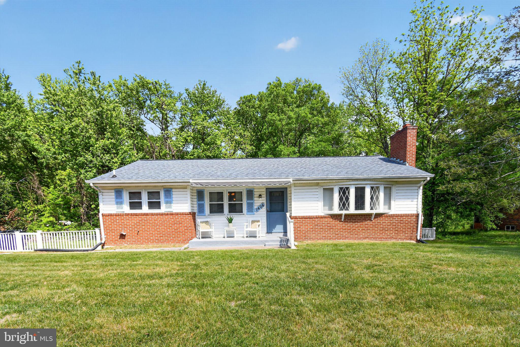 SUMMIT HALL - Residential
