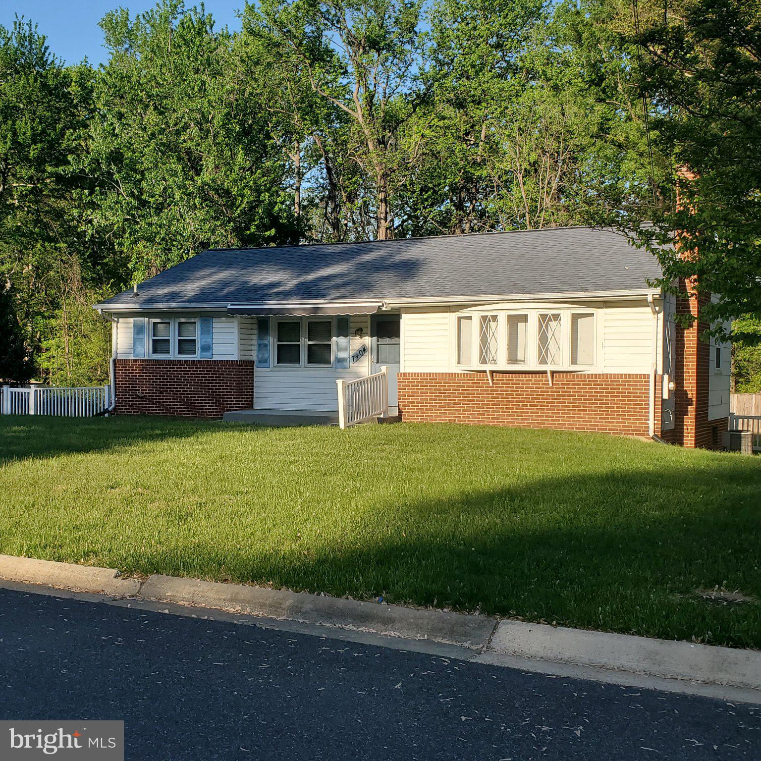 SUMMIT HALL - Residential