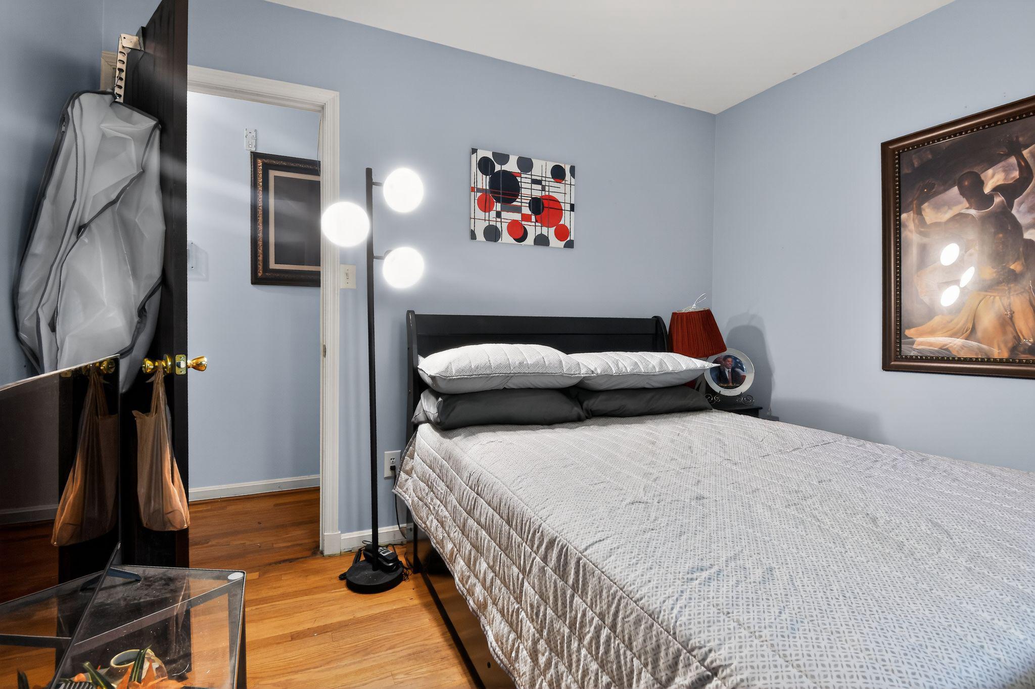 SUMMIT HALL - Residential