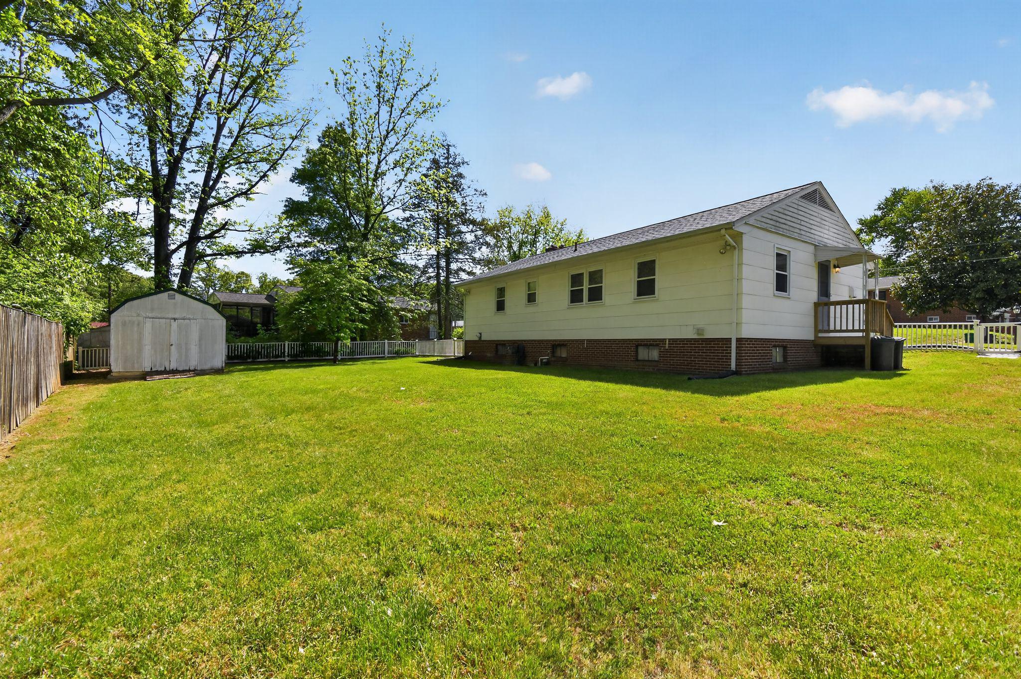 SUMMIT HALL - Residential