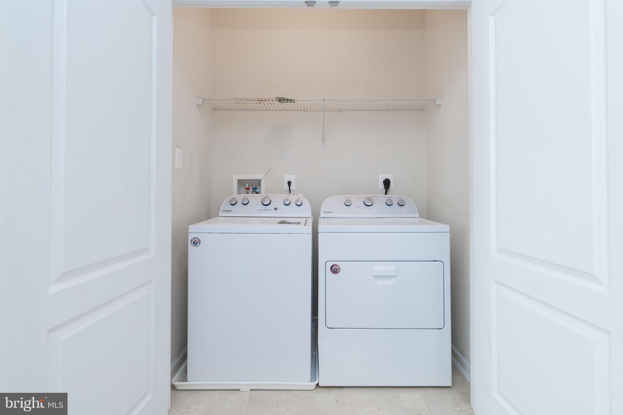 WAKELAND MANOR - Residential