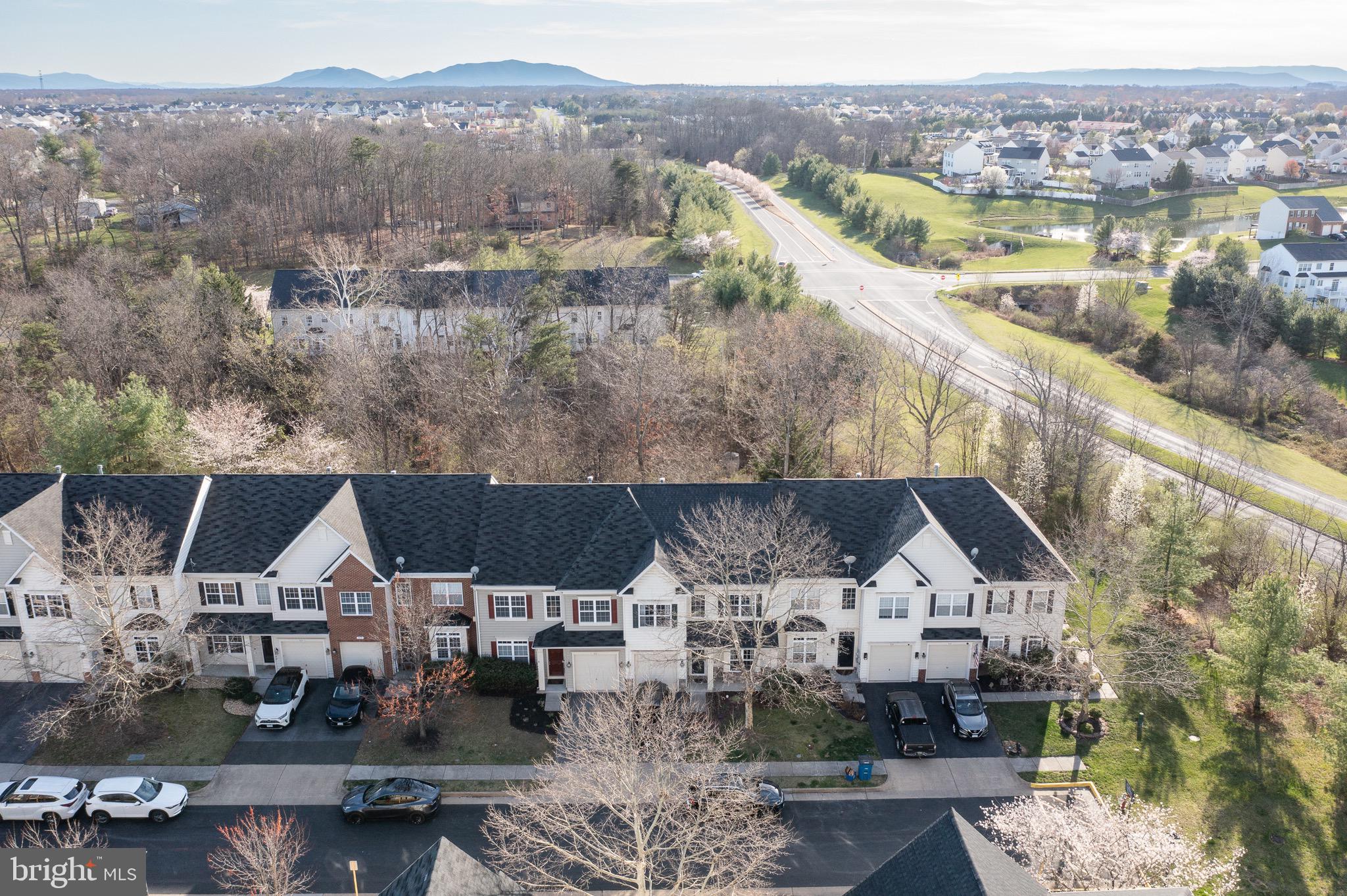 WAKELAND MANOR - Residential