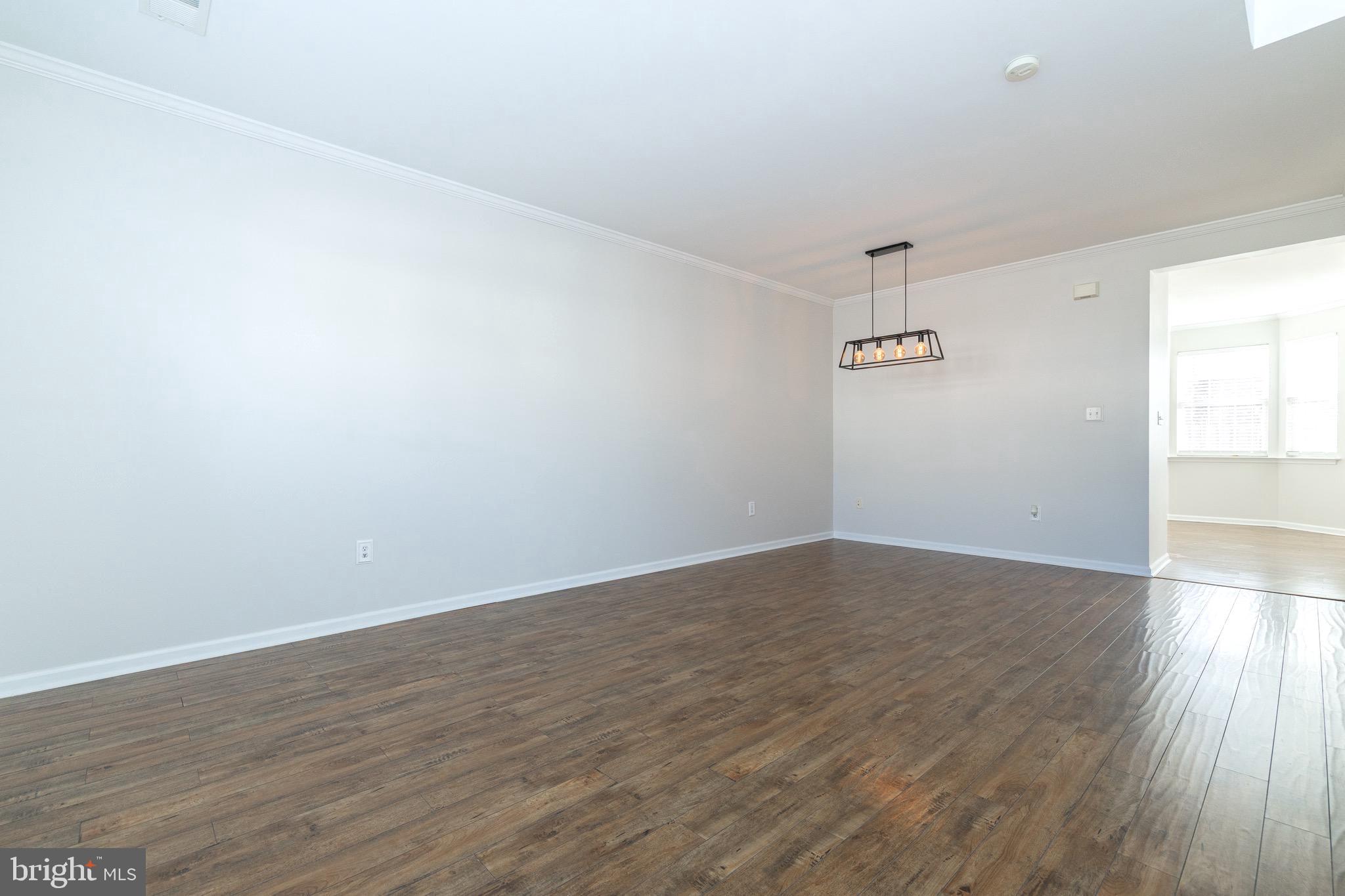 WAKELAND MANOR - Residential