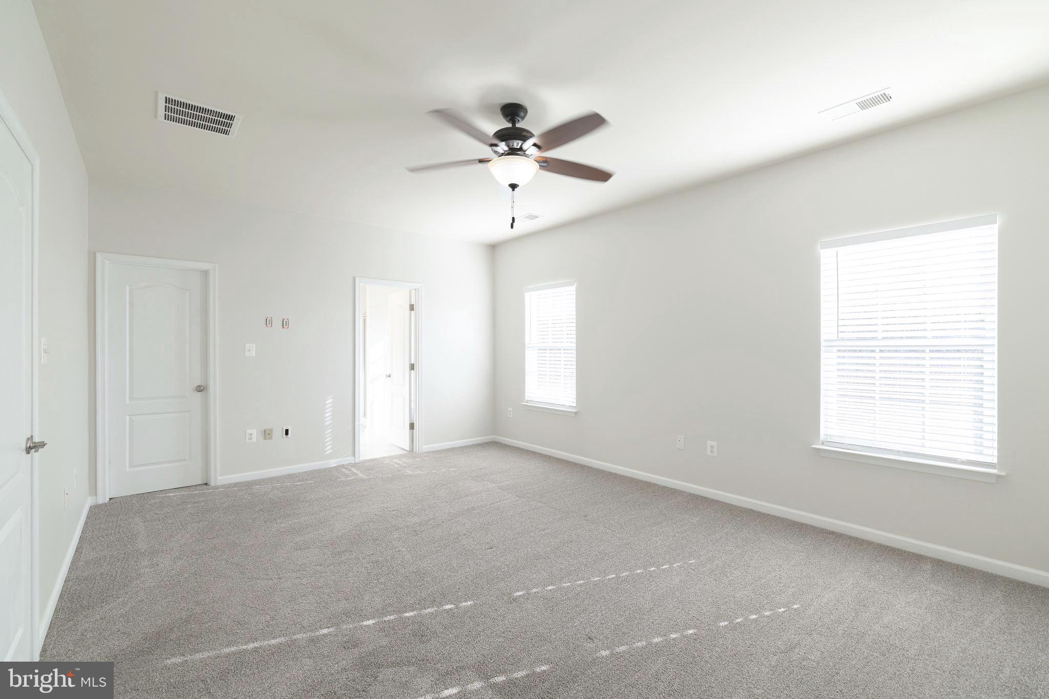 WAKELAND MANOR - Residential