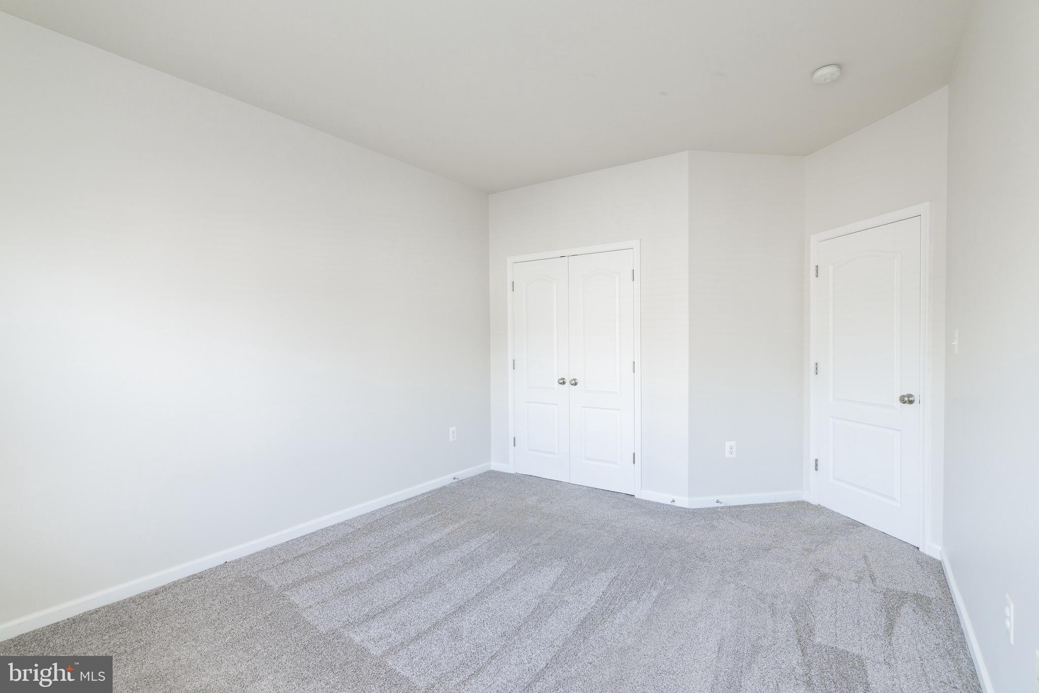 WAKELAND MANOR - Residential