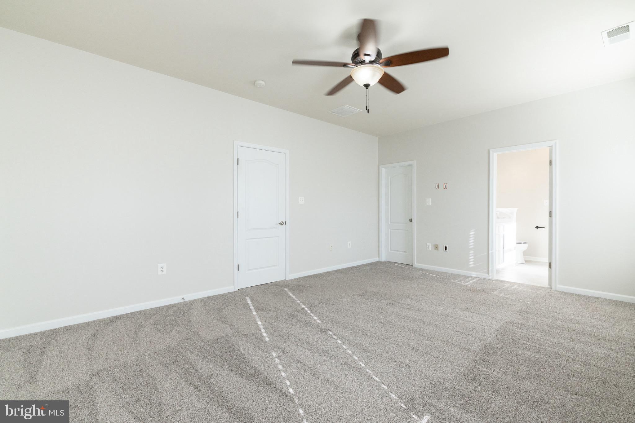 WAKELAND MANOR - Residential