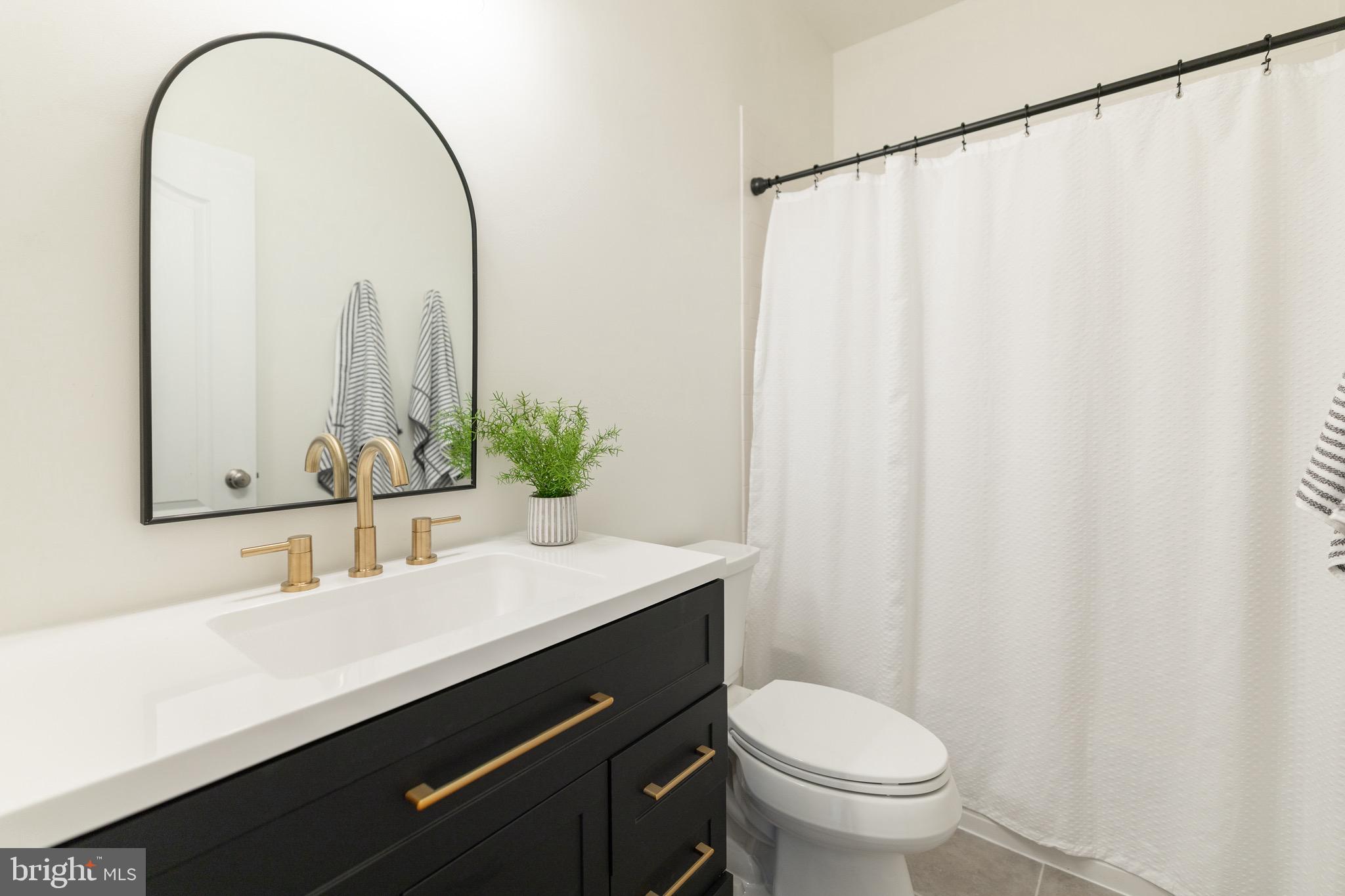 WAKELAND MANOR - Residential